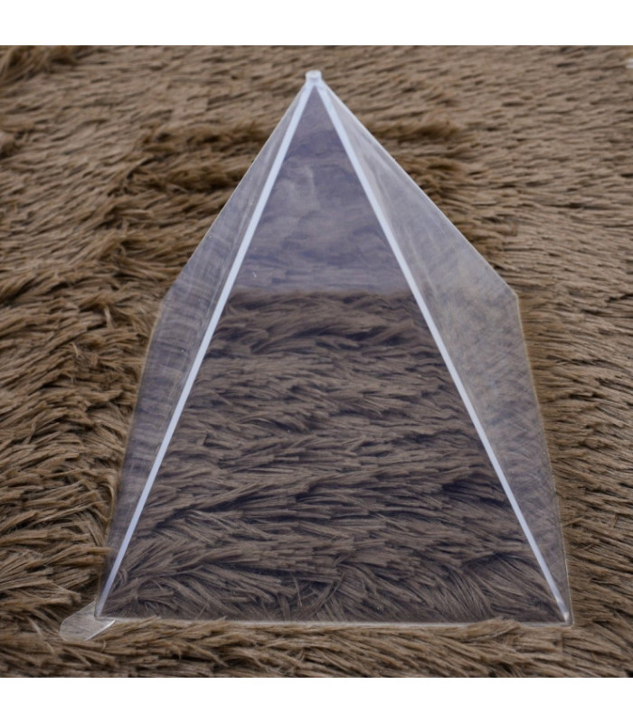 Molde de silicona piramide 155x160mm