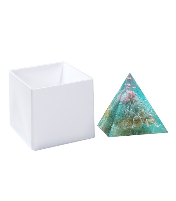 Molde de silicona piramide 155x130mm