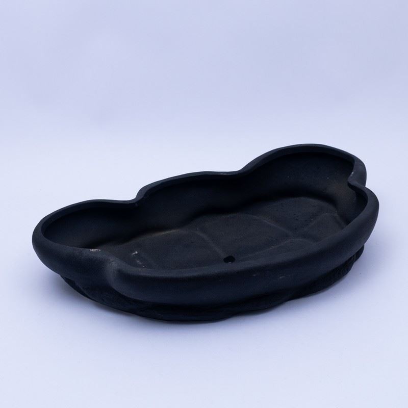 Maceta irregular negro aspero 29.5x17.5x5cm