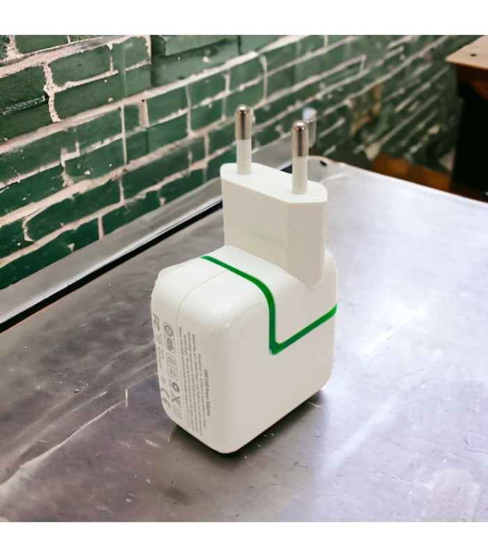 Cargador usb con luz led