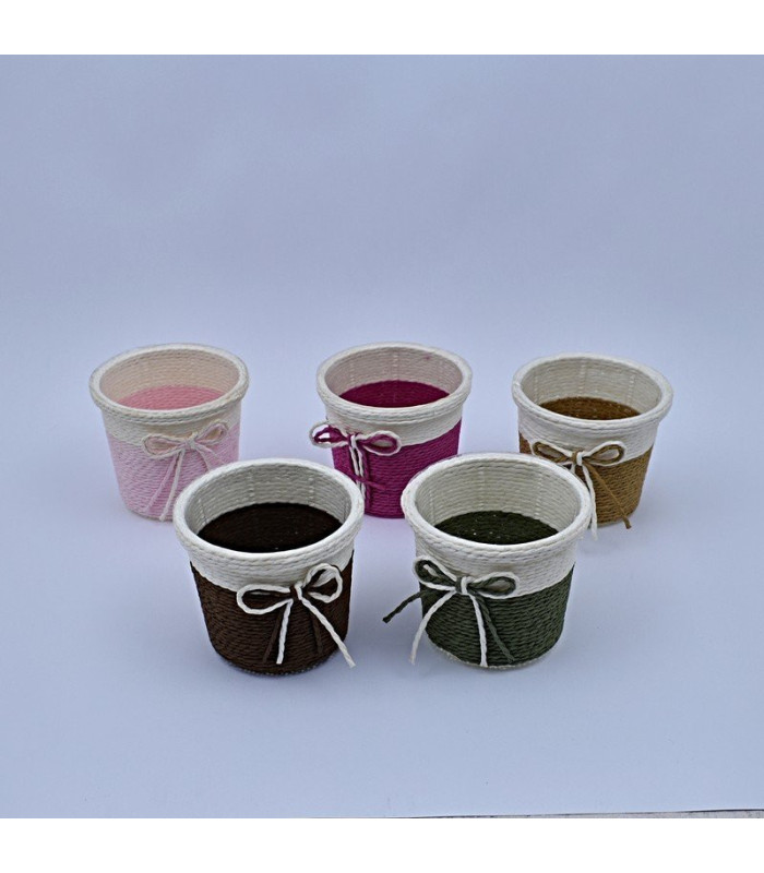 Maceta plastica con borde de cuerdas 9x8cm