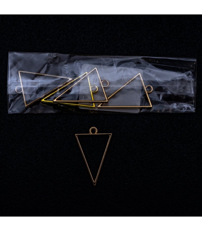 Dije triangular dorado 5pc