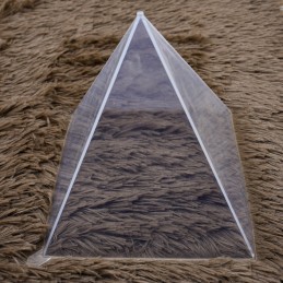 Molde de silicona piramide 155x160mm