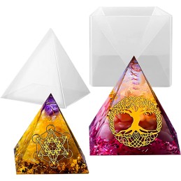Molde de silicona piramide 155x160mm
